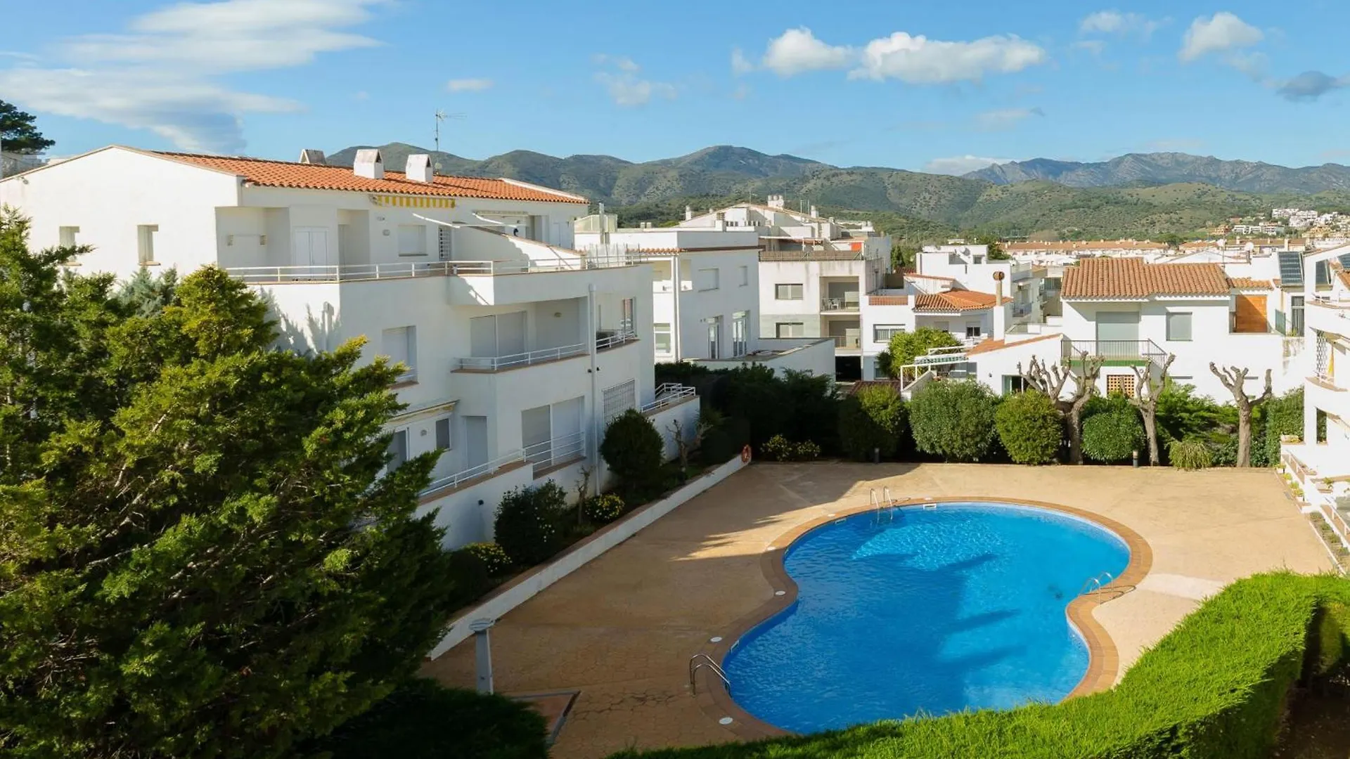 Apartamento Acogedor Con Piscina, Wifi Y Garaje Cerca De La Playa De La Farella, Llanca - Es-228-8 España