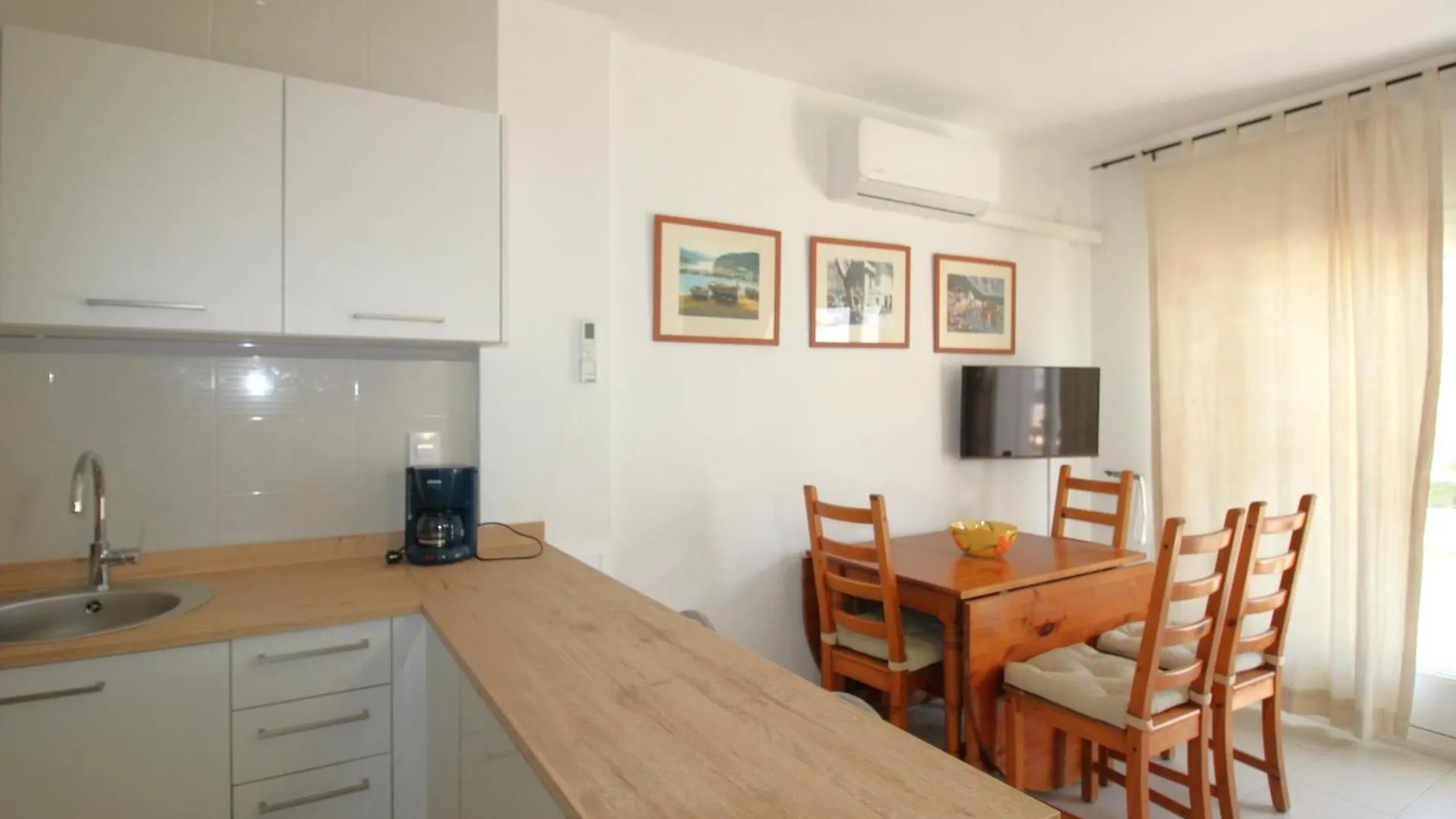 Apartment Apartamento Acogedor Con Piscina, Wifi Y Garaje Cerca De La Playa De La Farella, Llanca - Es-228-8